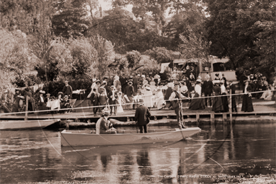 Picture of Surrey - Redhill, The Gardens and Ferry c1900s - N4431