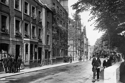 Picture of Berks - Eton, Long Walk, Eton College c1914 - N4456