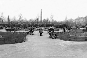 Temple Gardens with Cleopatra's Needle in distance, Victoria Embankment in London c1890s