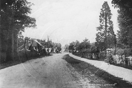 Picture of Berks - Three Mile Cross c1900s - N4558