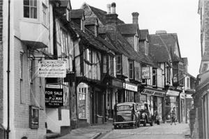Picture of Sussex - East Grinstead, Middle Row c1930s - N4676