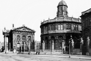 Picture of Oxon - Oxford, Clarendon Building, Sheldonian Threatre and Ashmolean Museum c1890s - N4728