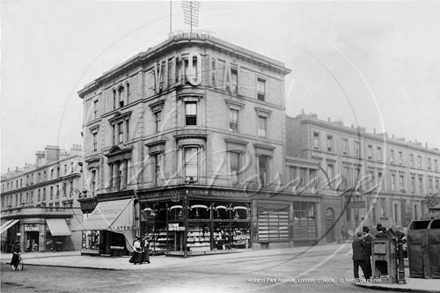 Holland Park Avenue, South Kensington in London c1900s