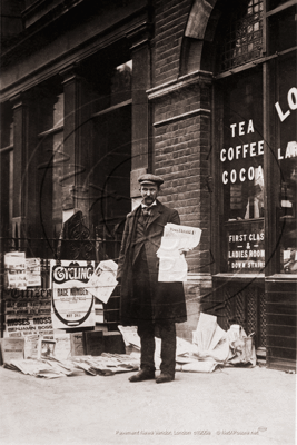 Picture of London - London Life - Pavement Newspaper Seller c1900s - N5089