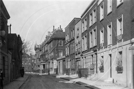Cheyne Row, Chelsea in South West London c1910s