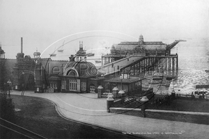 Picture of Essex - Southend on Sea, The Pier c1902 - N5311