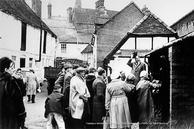 Picture of Berks - Wokingham, Market, Behind Bush Hotel c1960s - N5305